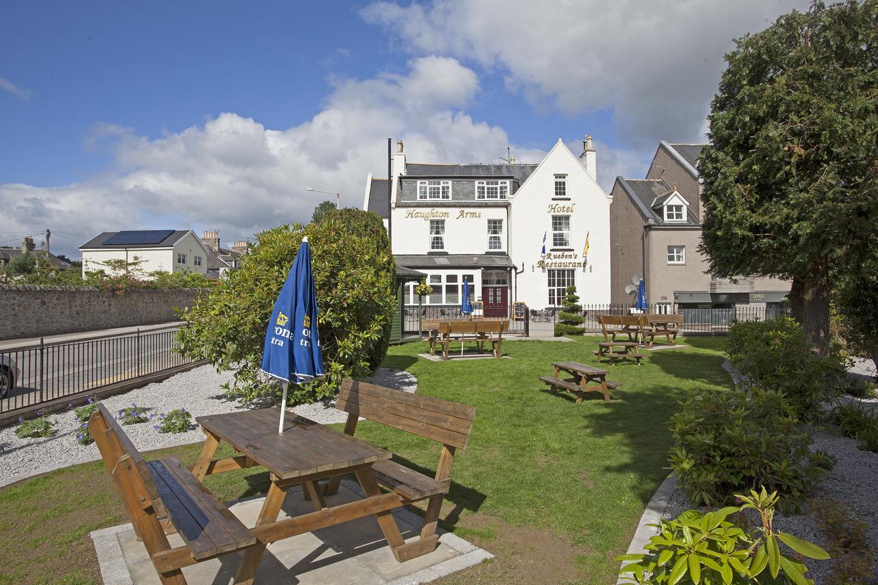 Haughton Arms Hotel Alford  Exterior photo